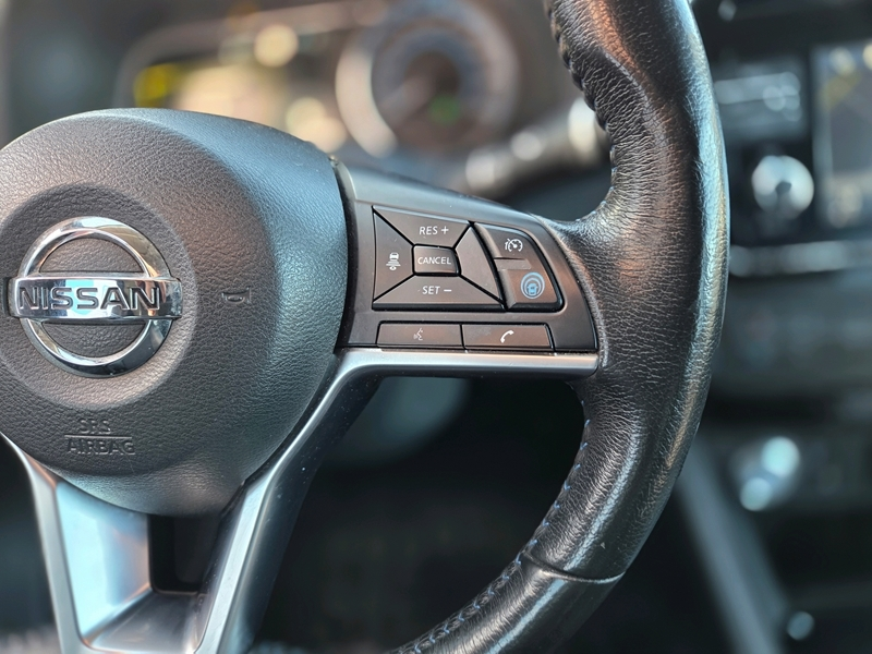 Photo 6 - Nissan Leaf