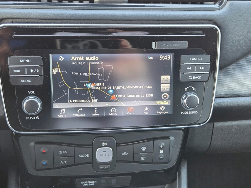 Photo 11 - Nissan Leaf