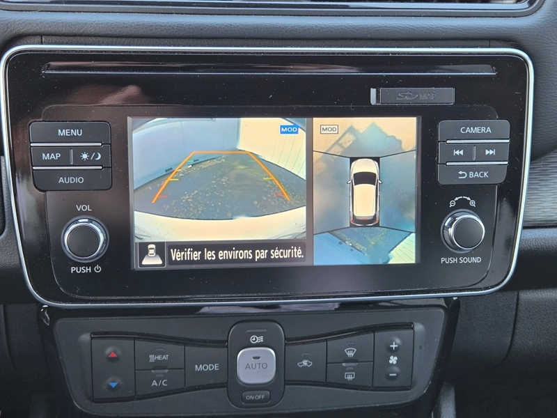 Photo 12 - Nissan Leaf