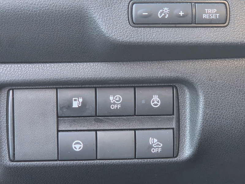 Photo 14 - Nissan Leaf