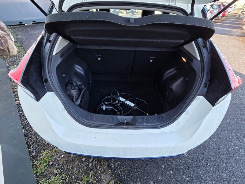 Photo 20 - Nissan Leaf