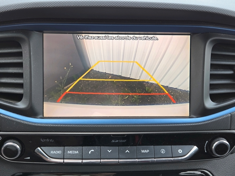 Photo 6 - Hyundai Ioniq