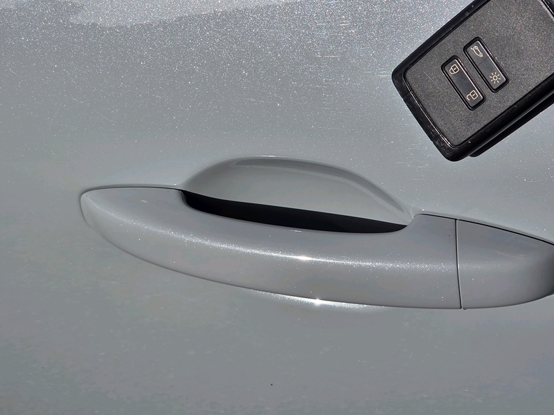 Photo 18 - Renault Clio V