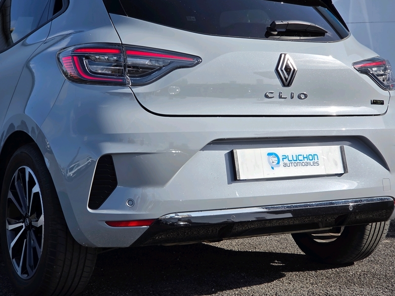 Photo 20 - Renault Clio V