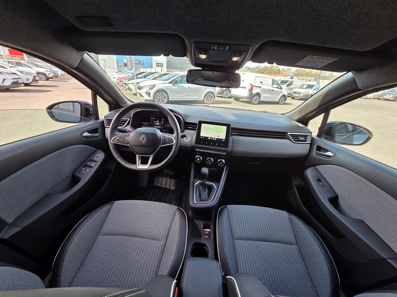 Photo 2 - Renault Clio V