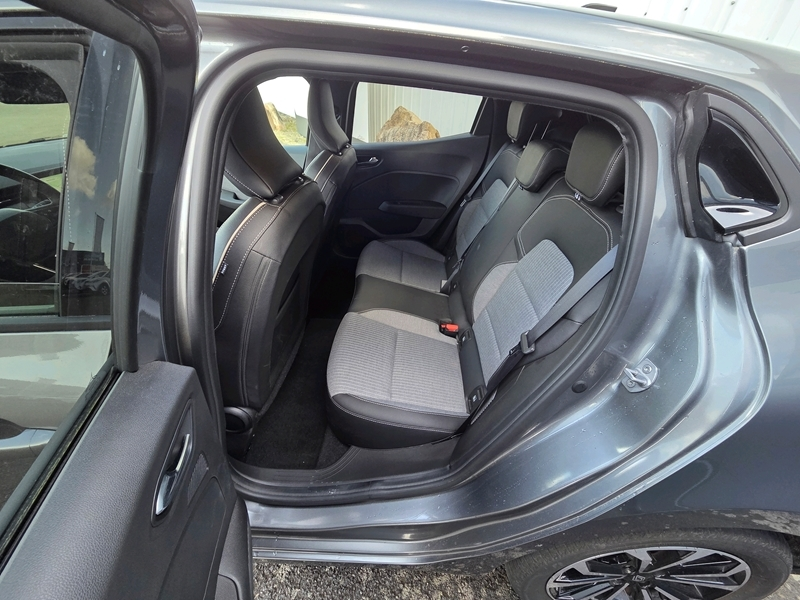 Photo 6 - Renault Clio V