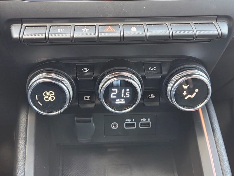 Photo 14 - Renault Clio V