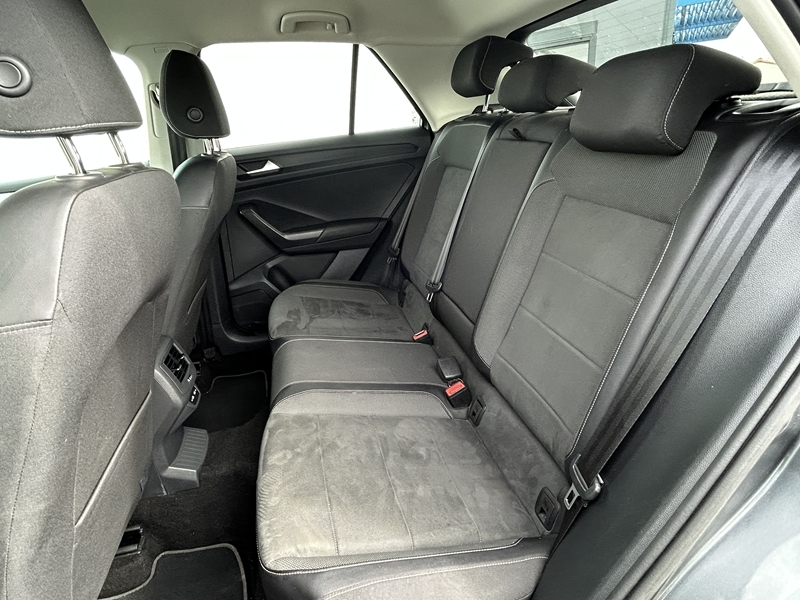 Photo 4 - Volkswagen T-Roc