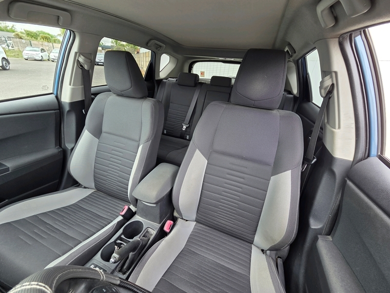 Photo 4 - Toyota Auris