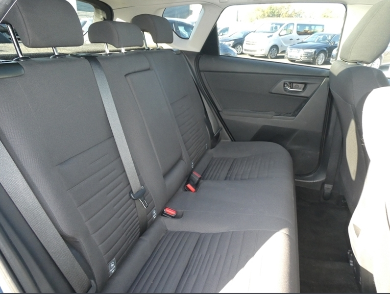 Photo 6 - Toyota Auris