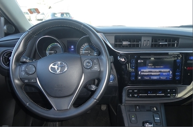 Photo 11 - Toyota Auris