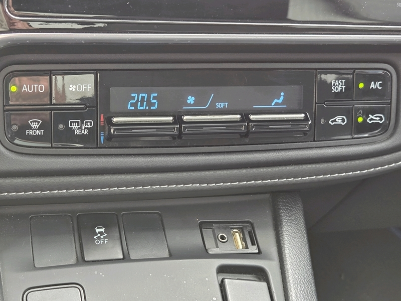 Photo 12 - Toyota Auris