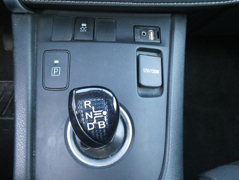 Photo 13 - Toyota Auris
