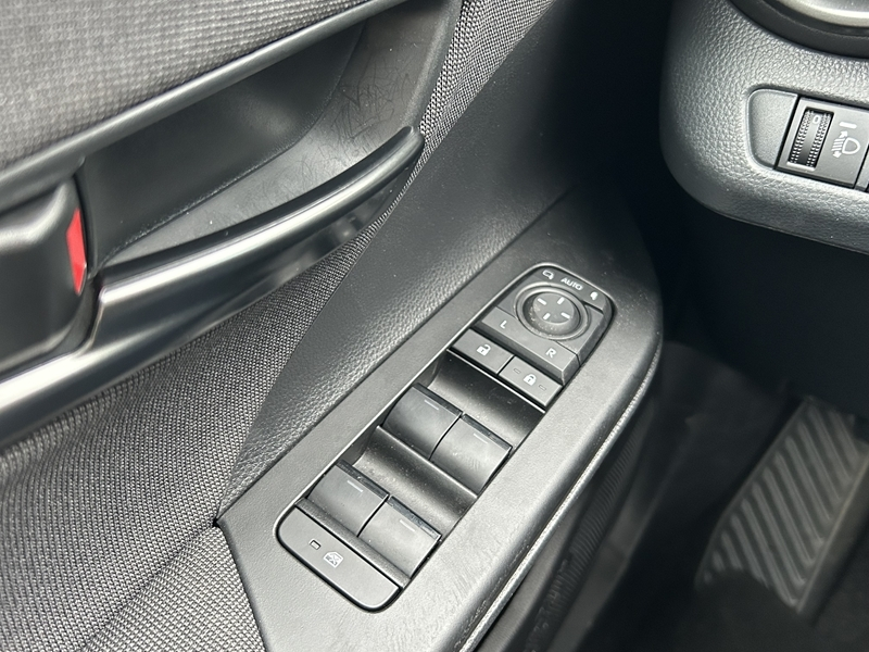 Photo 15 - Toyota C-HR