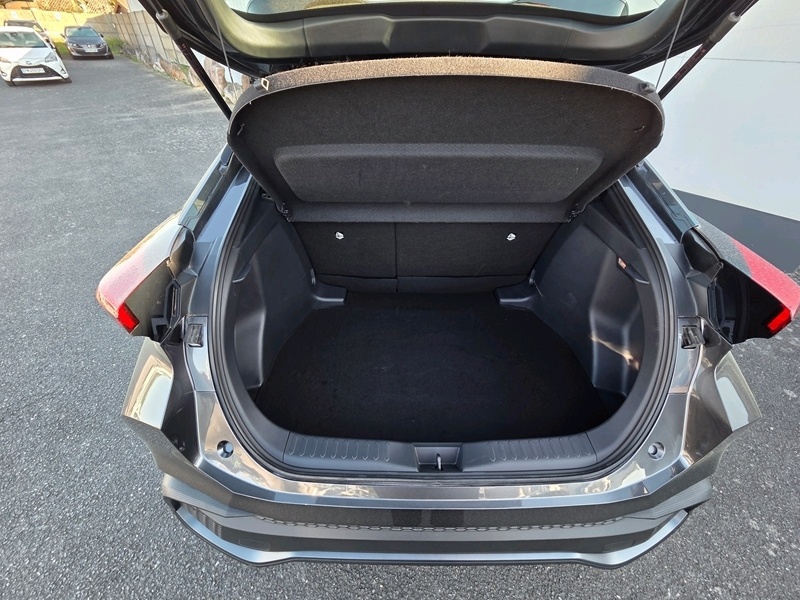 Photo 18 - Toyota C-HR