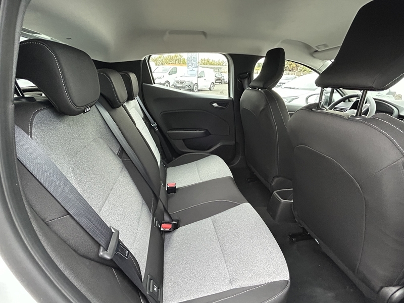 Photo 4 - Renault Clio V