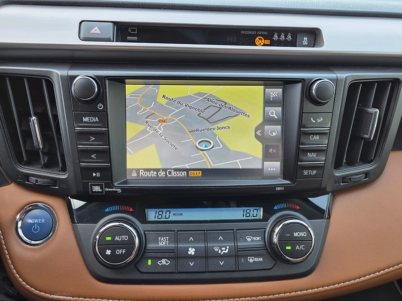 Photo 8 - Toyota RAV4