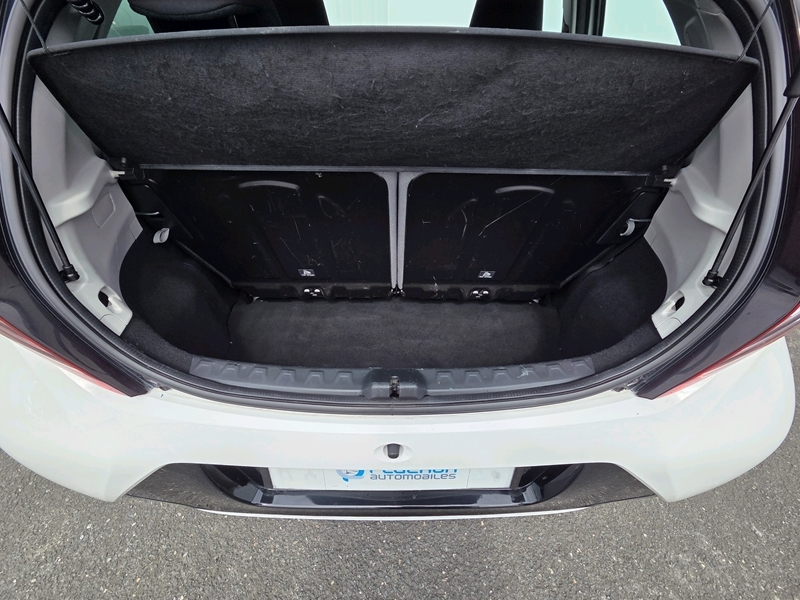 Photo 18 - Toyota Aygo