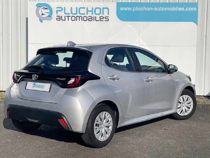 Toyota
                    Yaris