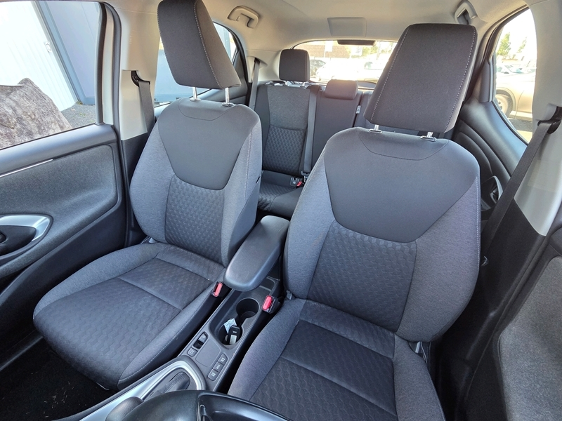 Photo 4 - Toyota Yaris