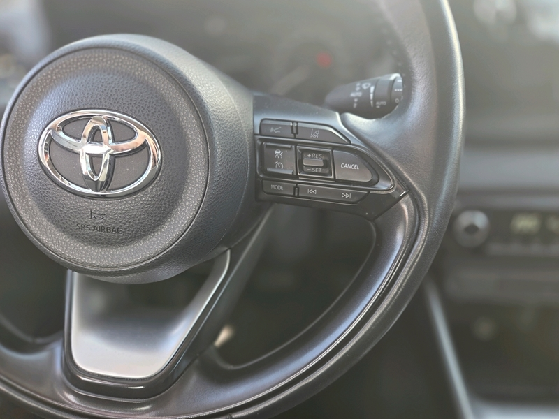 Photo 7 - Toyota Yaris