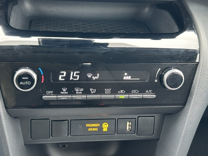 Photo 17 - Toyota Yaris Cross