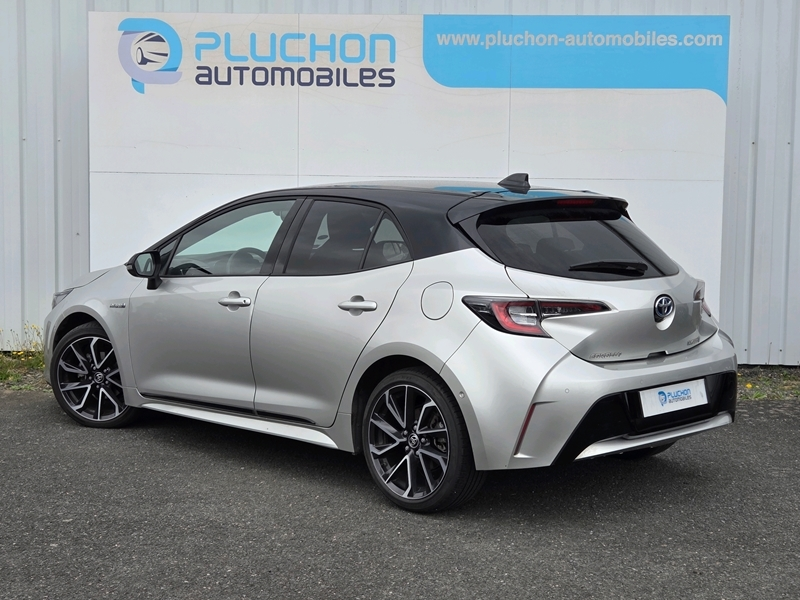 Toyota
                    Corolla