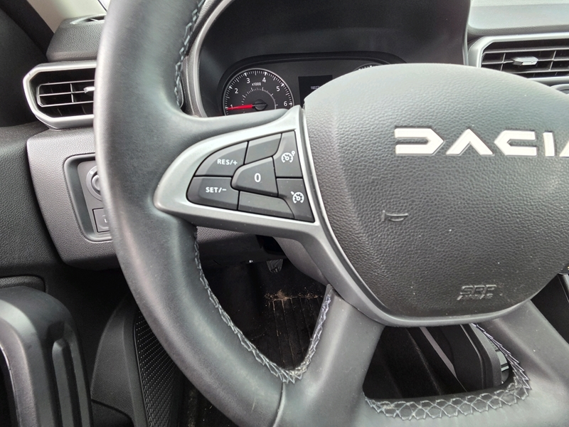 Photo 8 - Dacia Duster