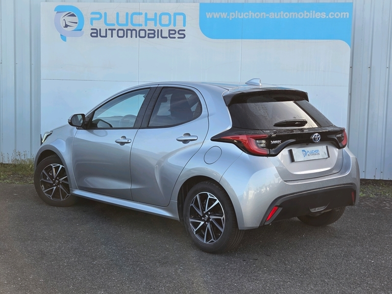 Toyota
                    Yaris