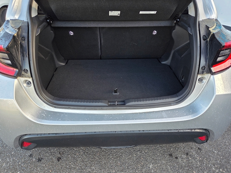 Photo 16 - Toyota Yaris