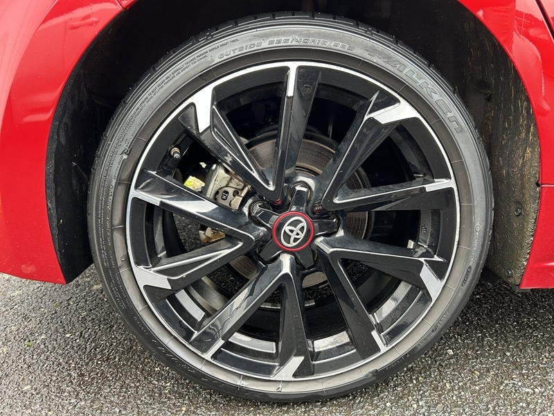 Photo 10 - Toyota Corolla