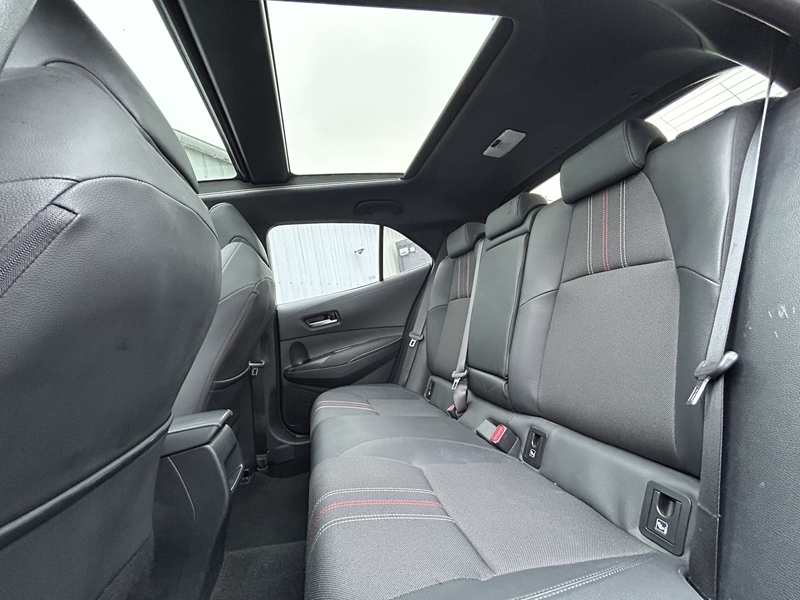 Photo 14 - Toyota Corolla