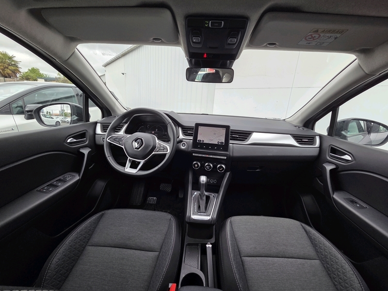 Renault
                    Captur II