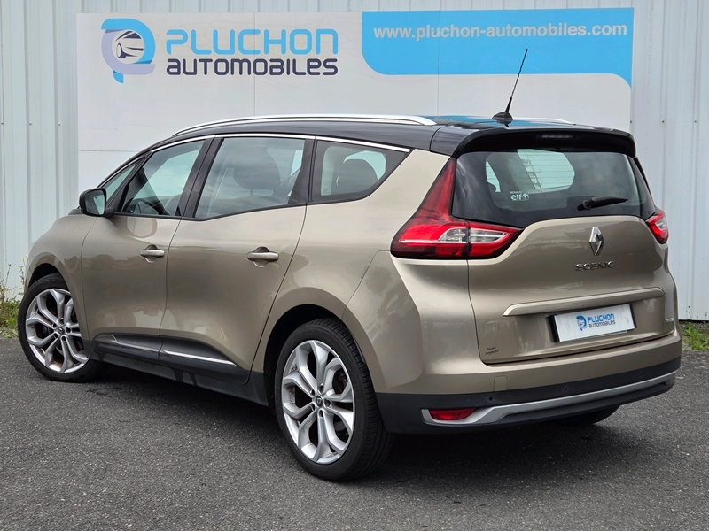 Renault
                    Grand Scenic IV