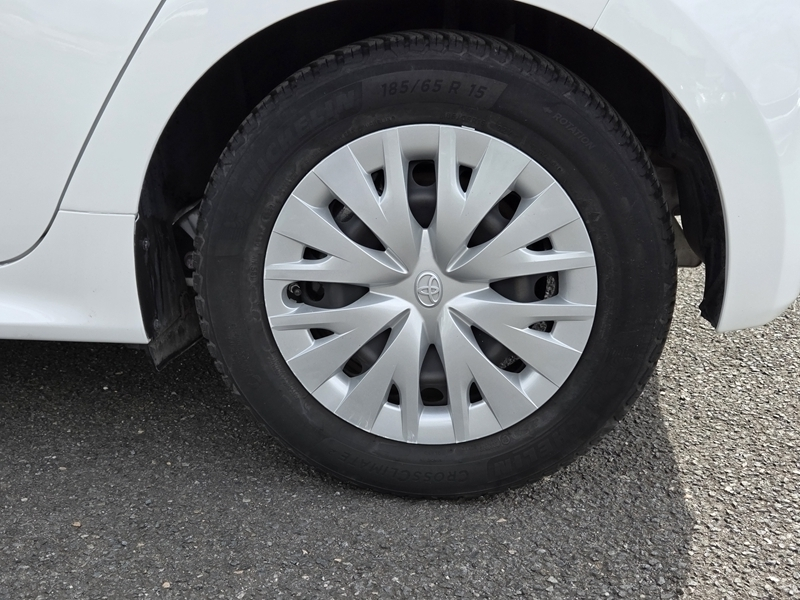 Photo 8 - Toyota Yaris