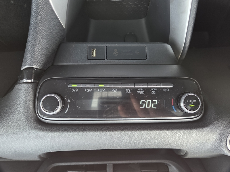 Photo 13 - Toyota Yaris