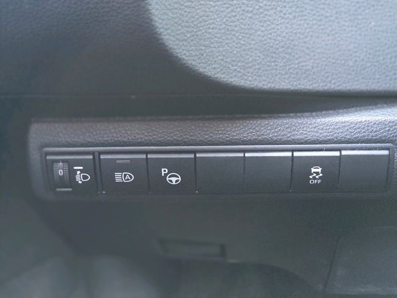 Photo 14 - Toyota Corolla Touring Spt