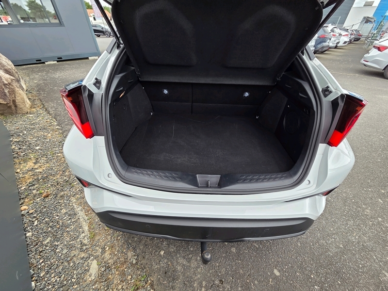 Photo 17 - Toyota C-HR