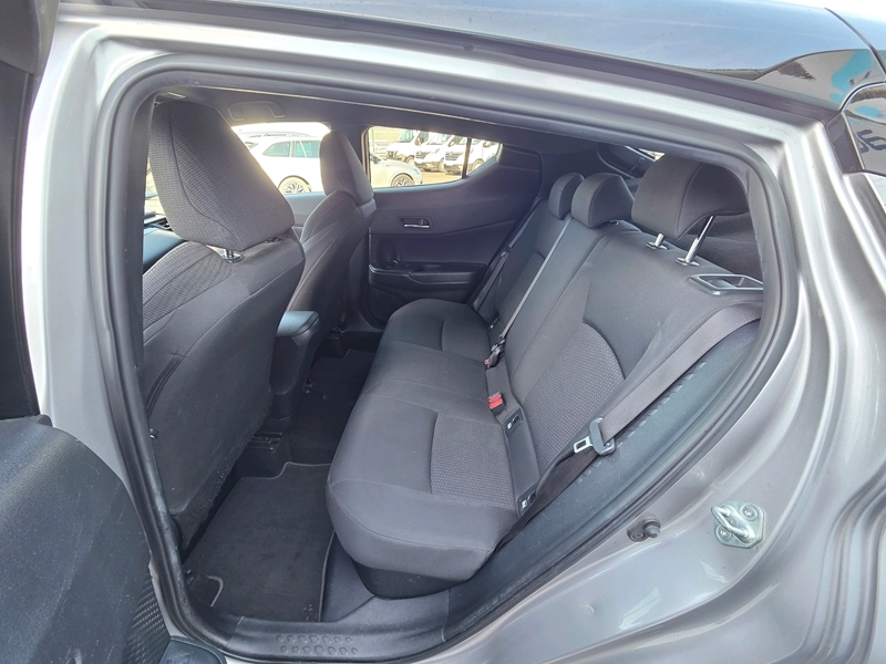Photo 14 - Toyota C-HR