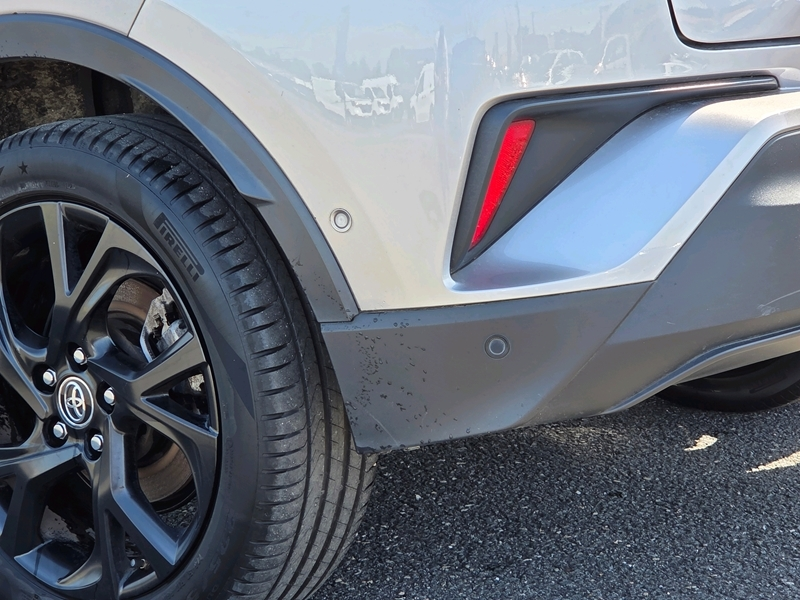 Photo 19 - Toyota C-HR