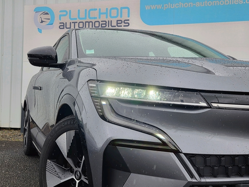 Photo 18 - Renault Megane V