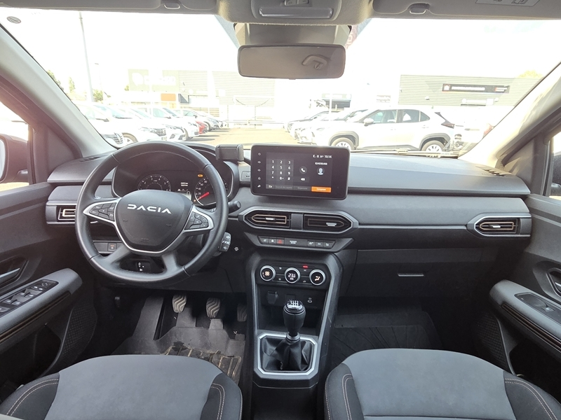 Photo 2 - Dacia Jogger