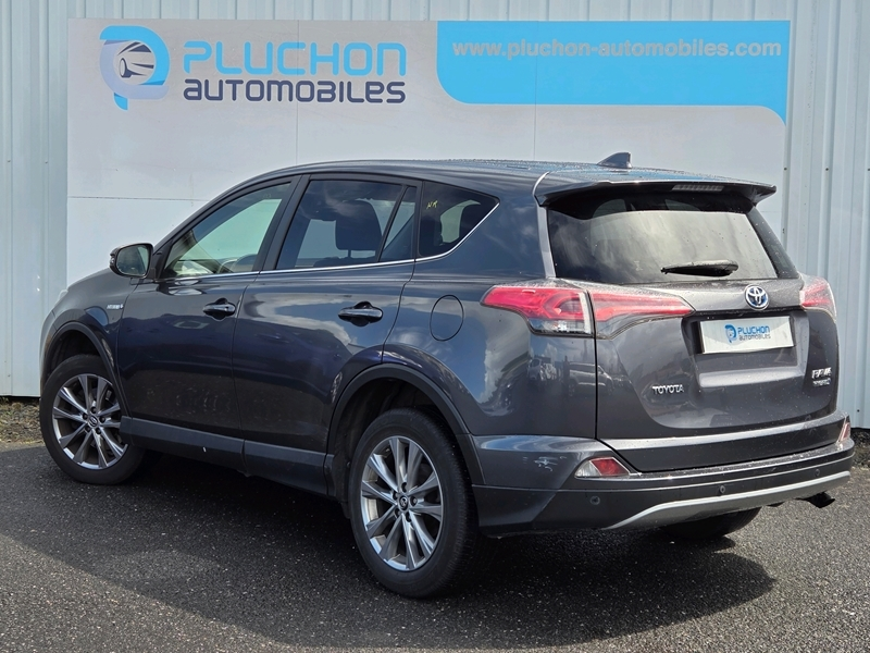 Photo 3 - Toyota RAV4