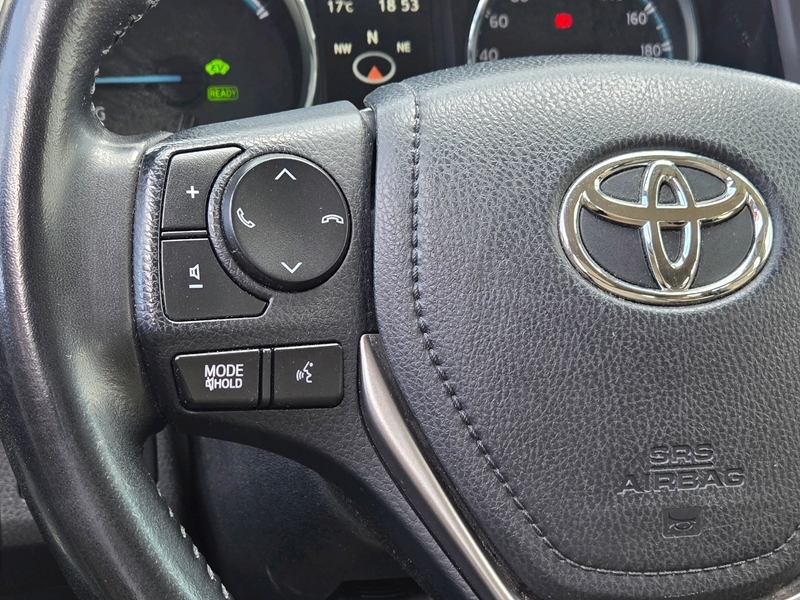 Photo 7 - Toyota RAV4