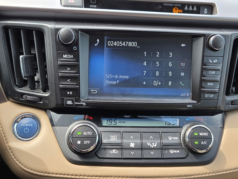 Photo 8 - Toyota RAV4