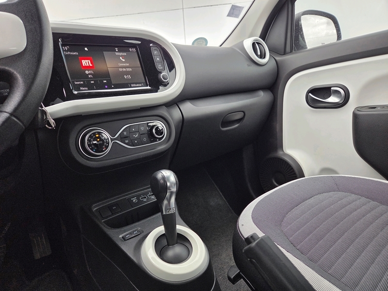 Photo 10 - Renault Twingo III