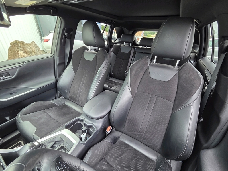 Photo 4 - Toyota RAV4
