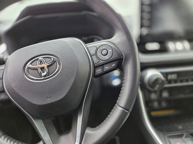 Photo 7 - Toyota RAV4
