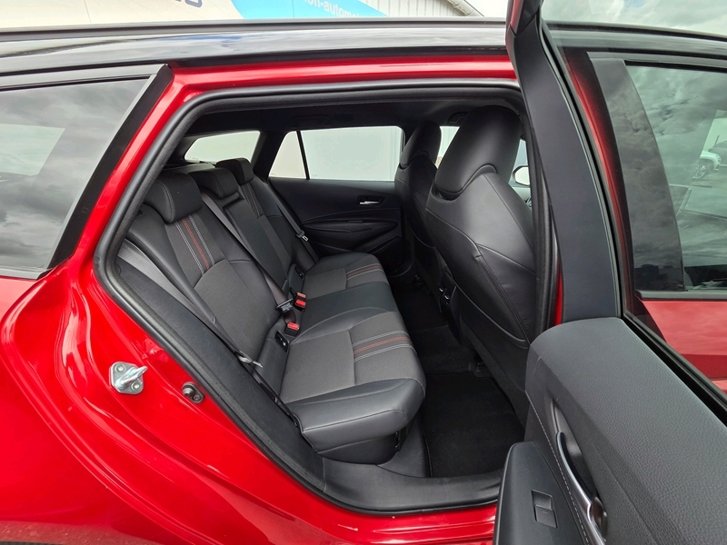 Photo 12 - Toyota Corolla Touring Spt
