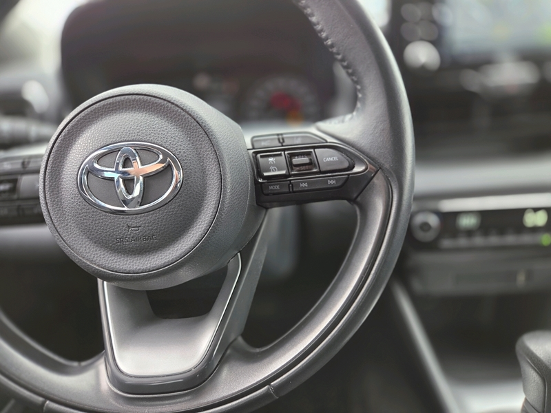 Photo 7 - Toyota Yaris